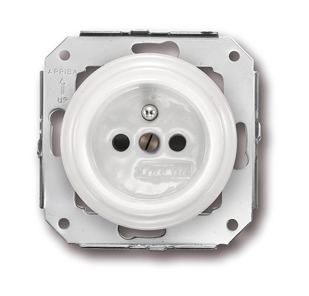 Garby Colonial stopcontact met pinaarding 16A/250V porselein wit